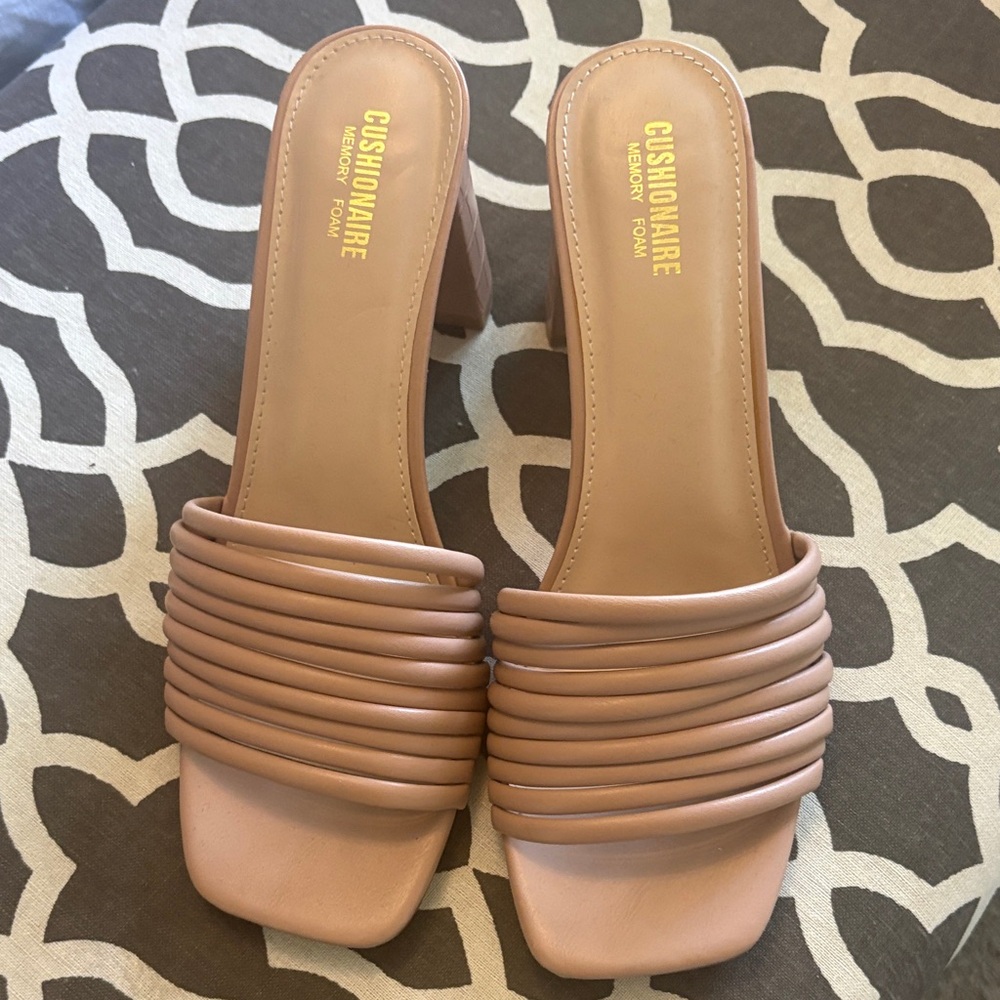 Cushionaire Women's Nude Heeled Sandals